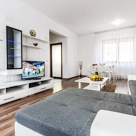 Apartamento Alba Iulia Square12