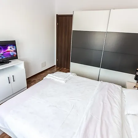 Alba Iulia Square12 Apartamento
