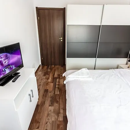 Alba Iulia Square12 Apartamento Bucareste